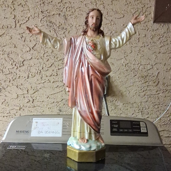 Sacred Heart of Jesus Statue - Cream and Brown - Picture 1 of 9